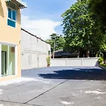 Le Hua Hotel
