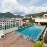 Hemingways Silk Hotel