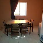 Oasis Hostel & Bar