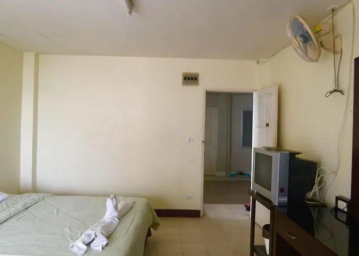Ekkamon Apartment