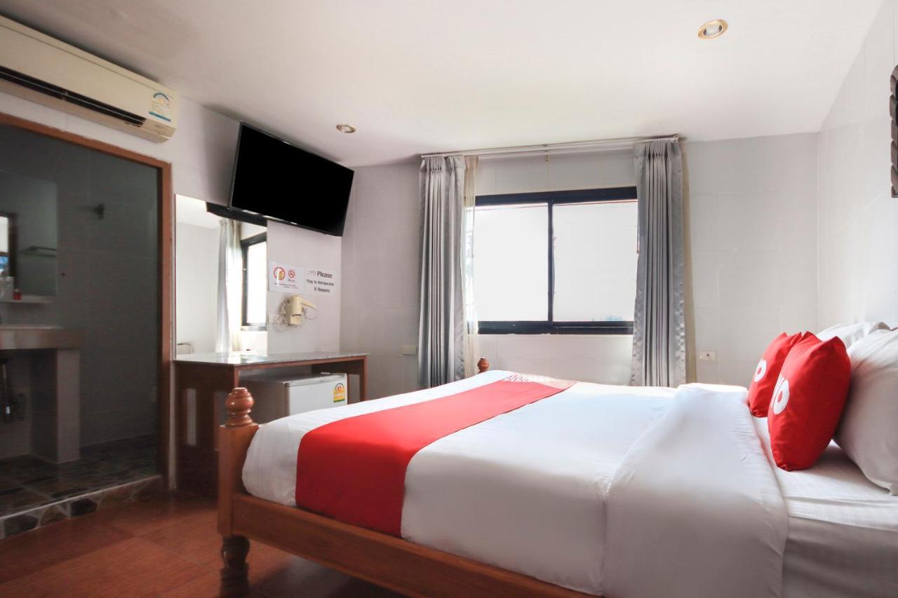 Hotel Oyo 861 Dynasty 2*