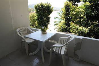 Cliff Contemporary Boutique Bungalows 3* Karon