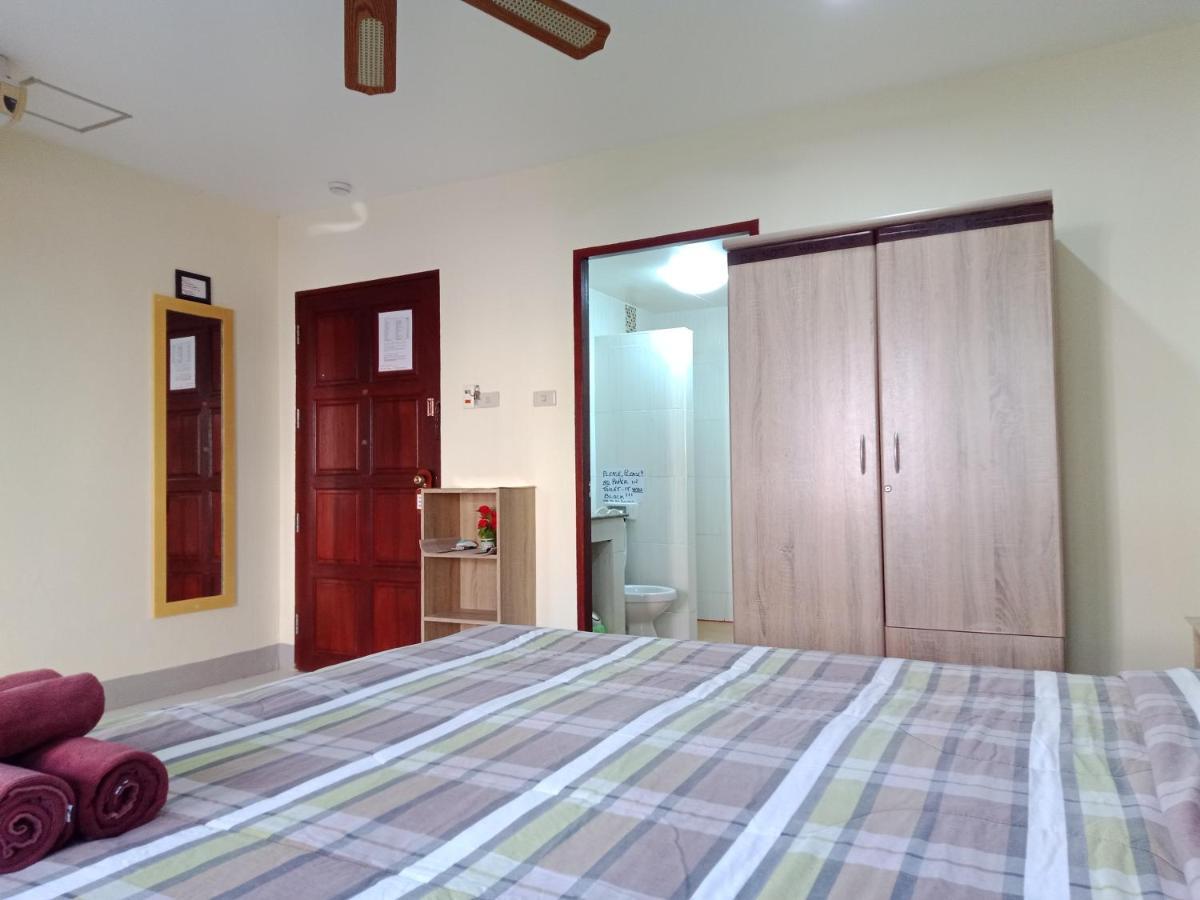 Guest house Living & Cafe Bar