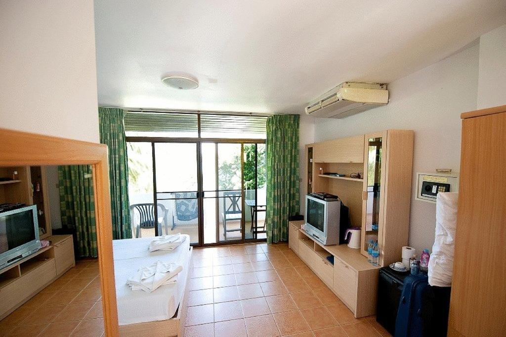 Hotel Cliff Contemporary Boutique Bungalows