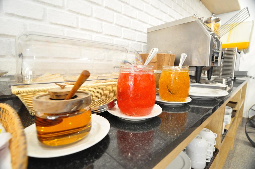 Hotel Forty Winks Phuket 3*