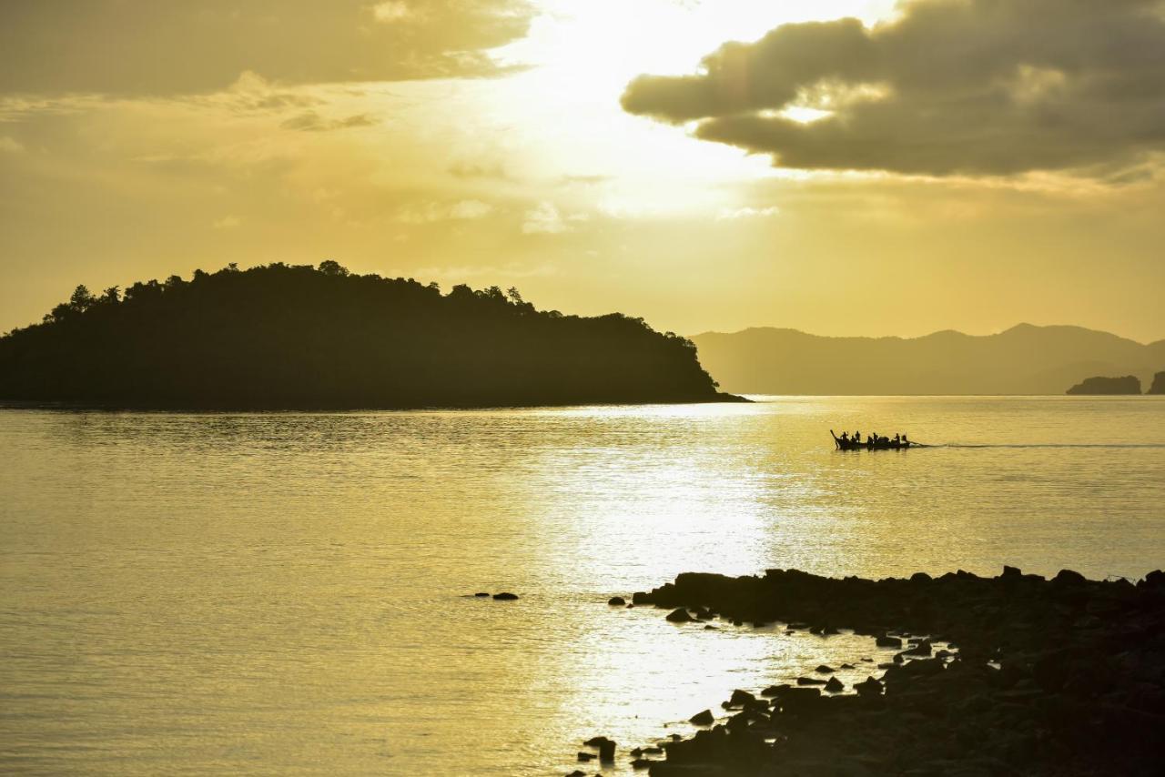 Island Escape Burasari Resort Phuket