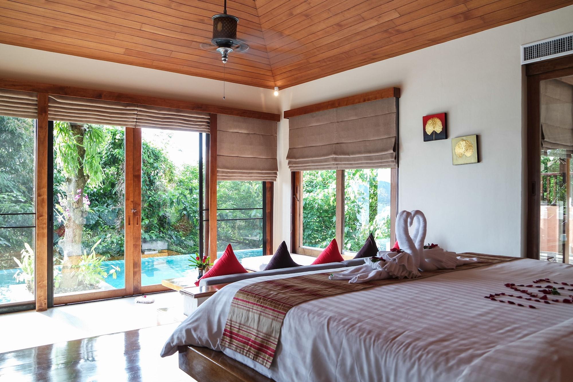 Resort Korsiri Pool 4*