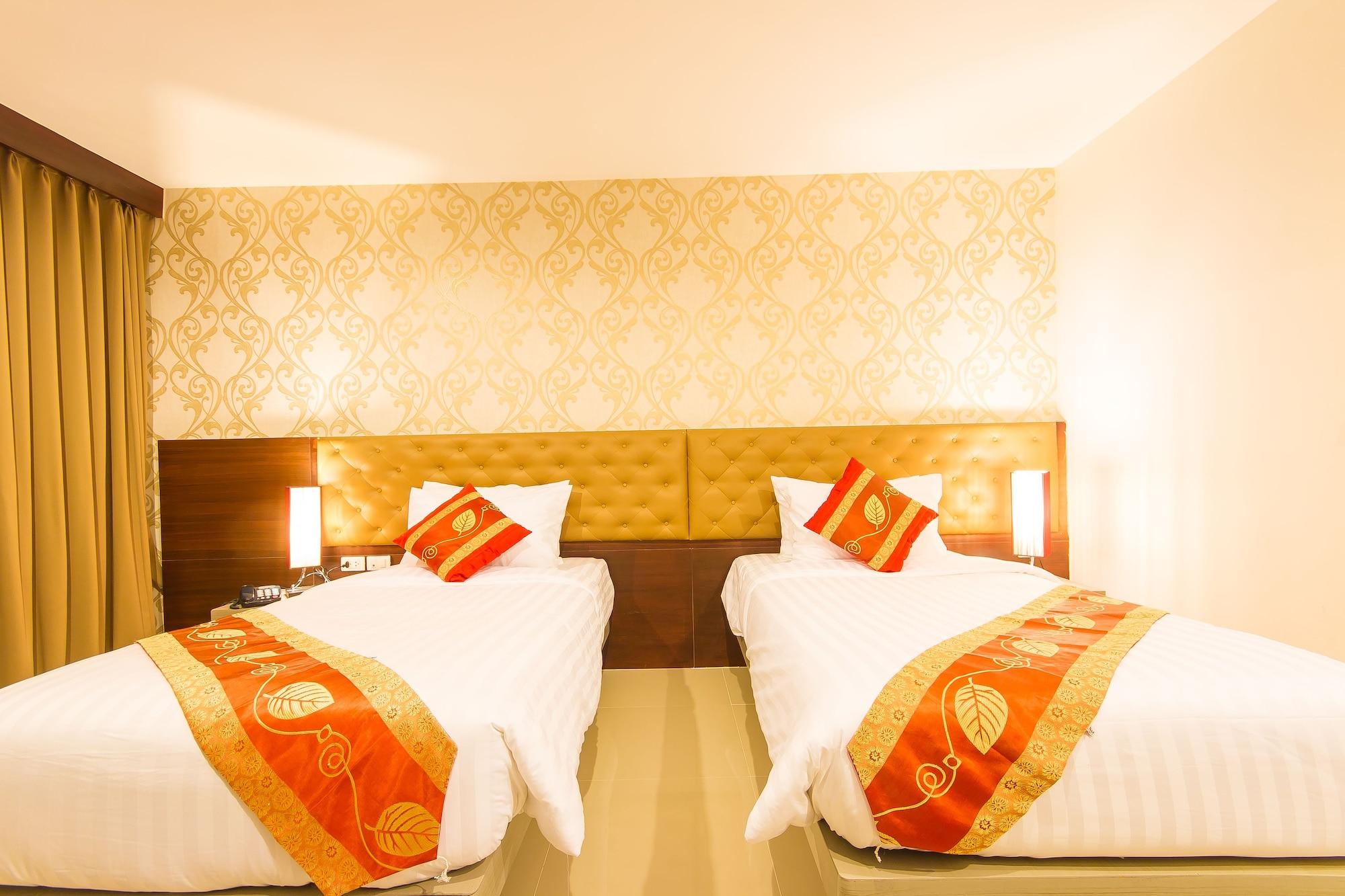 Hemingways Silk Hotel