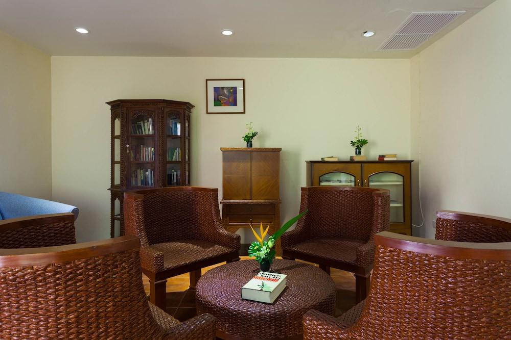 Hotel By The Sea Cape Panwa