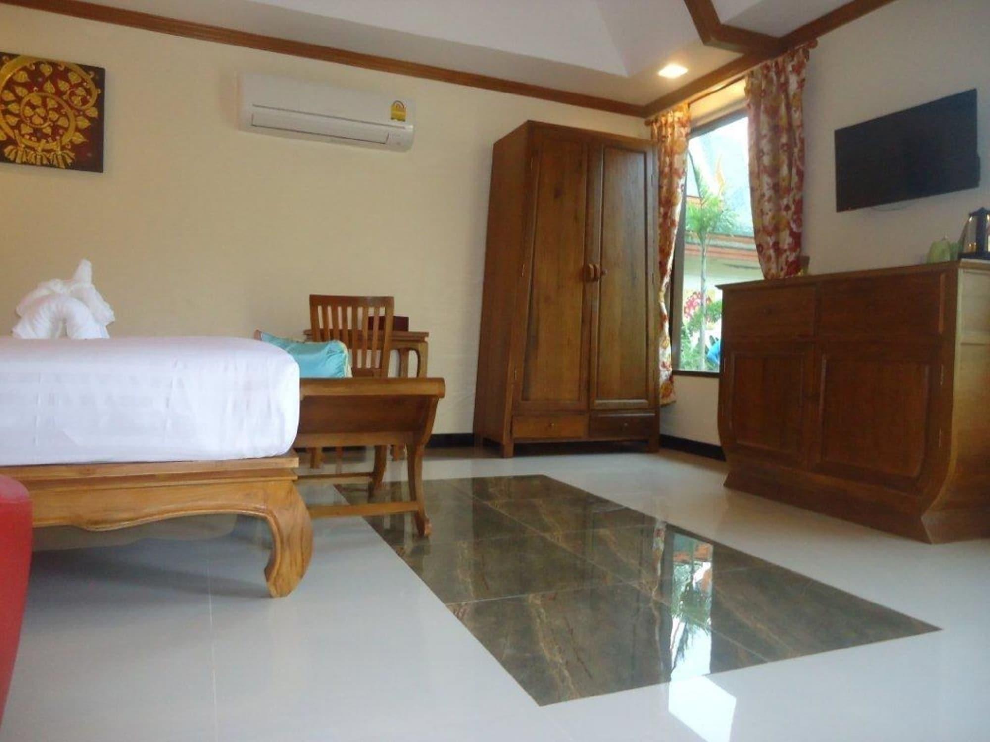 Bed & Breakfast Villa Angelica Bed And Breakfast In Phuket 4*