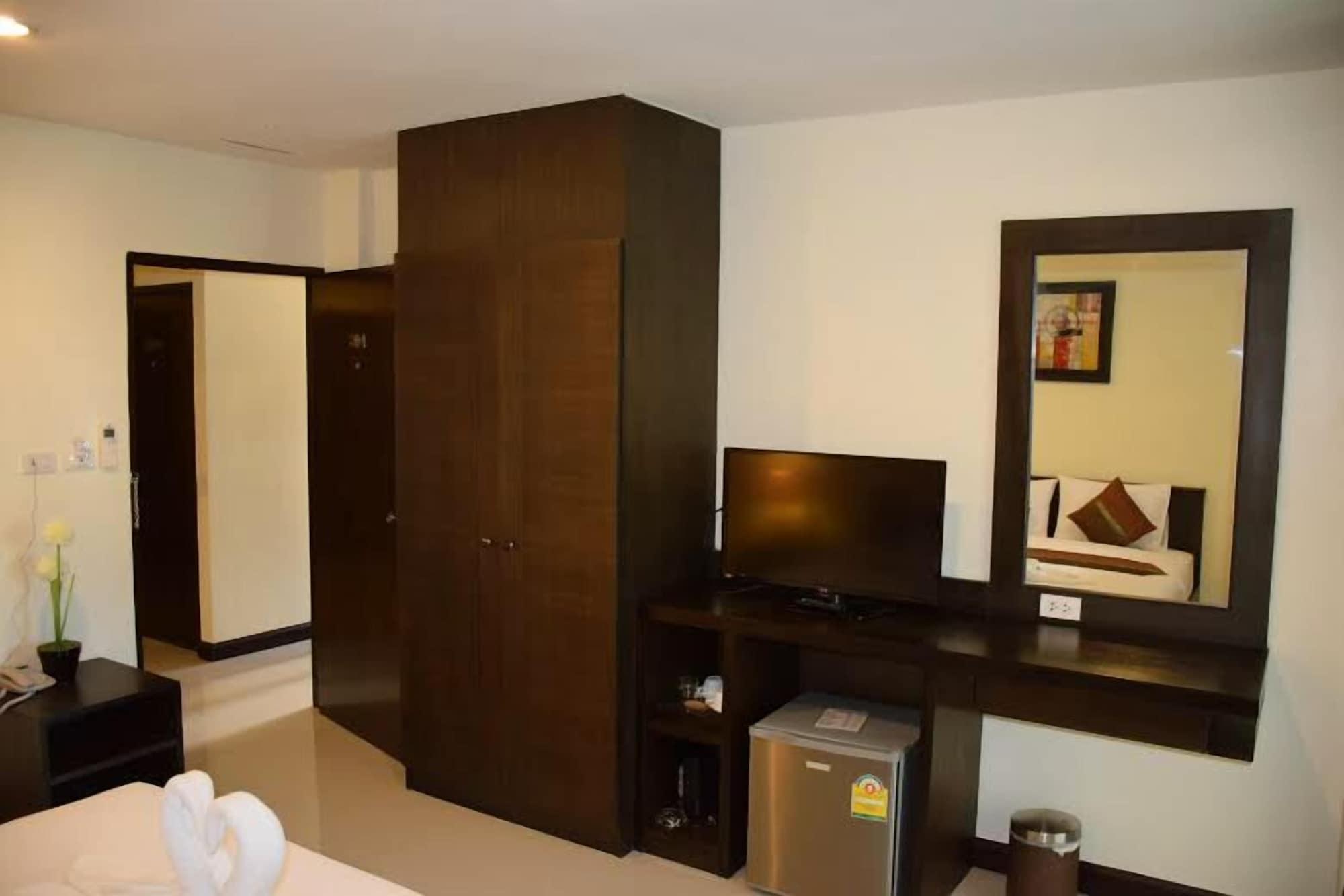The Elegant Hotel Patong