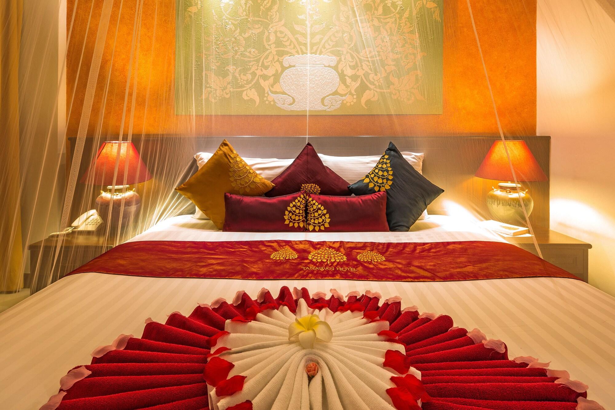 Tanawan Phuket Hotel