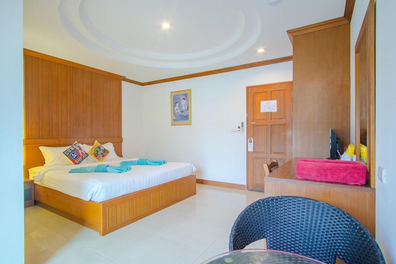 Pipikuku & Restaurant Hotel Patong
