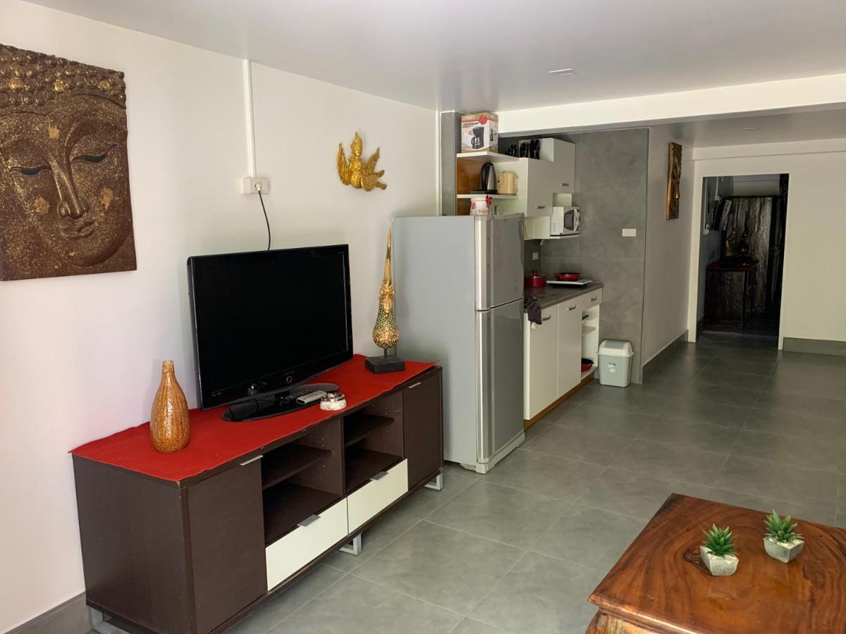 Fong Kaew And Baan Nang Fa Guest house