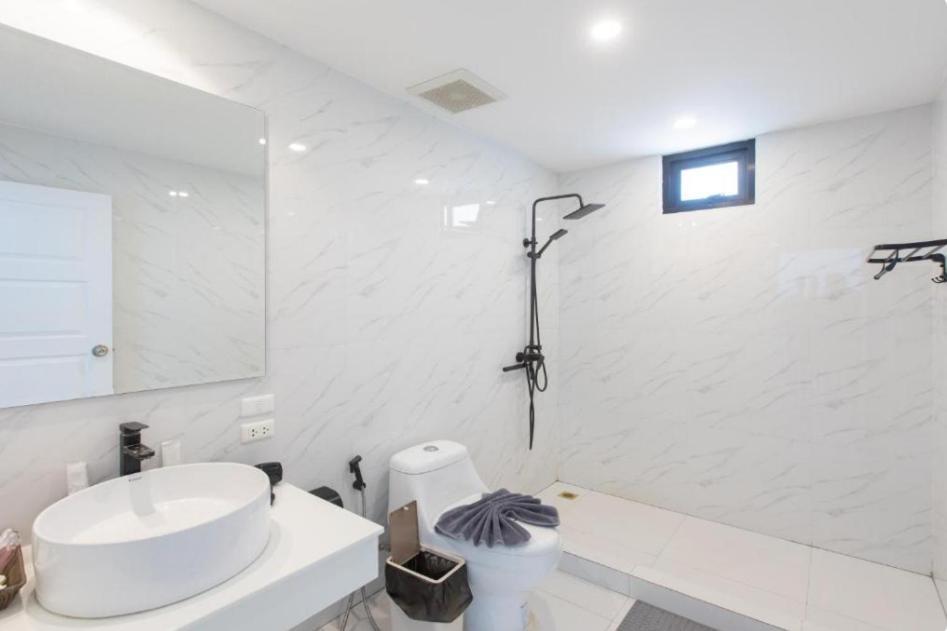 Hotel Sunset Phuket 3*