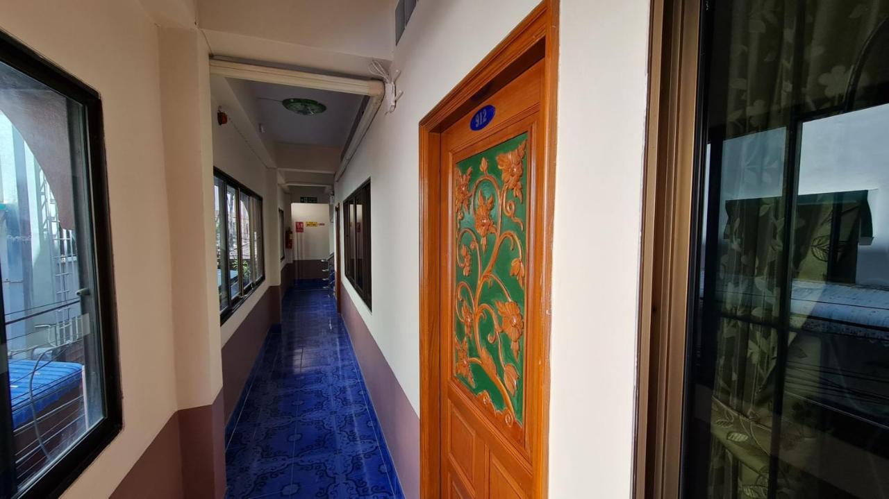 Vech Hotel 2*