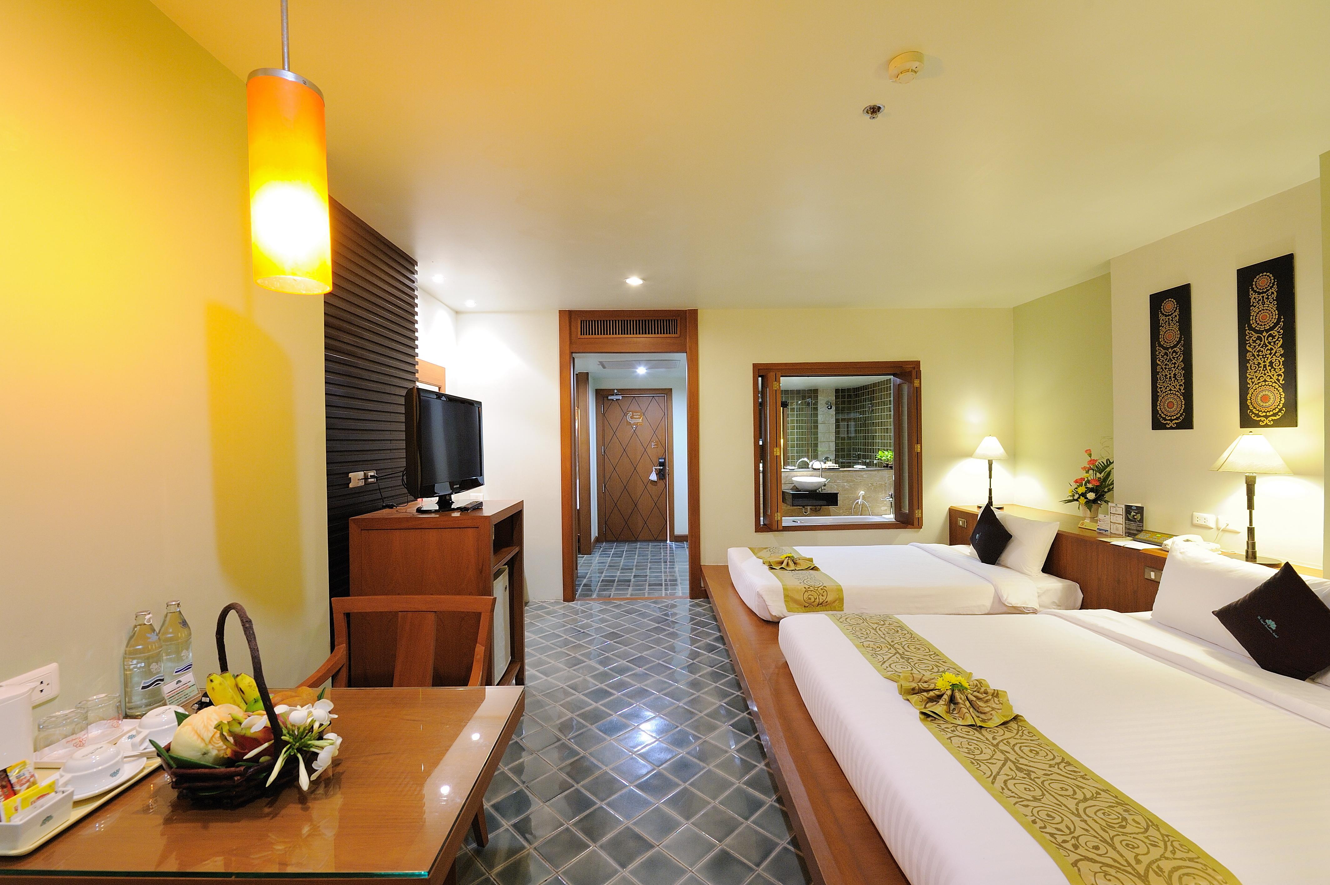 Hotel The Royal Paradise & - Sha Extra 4*