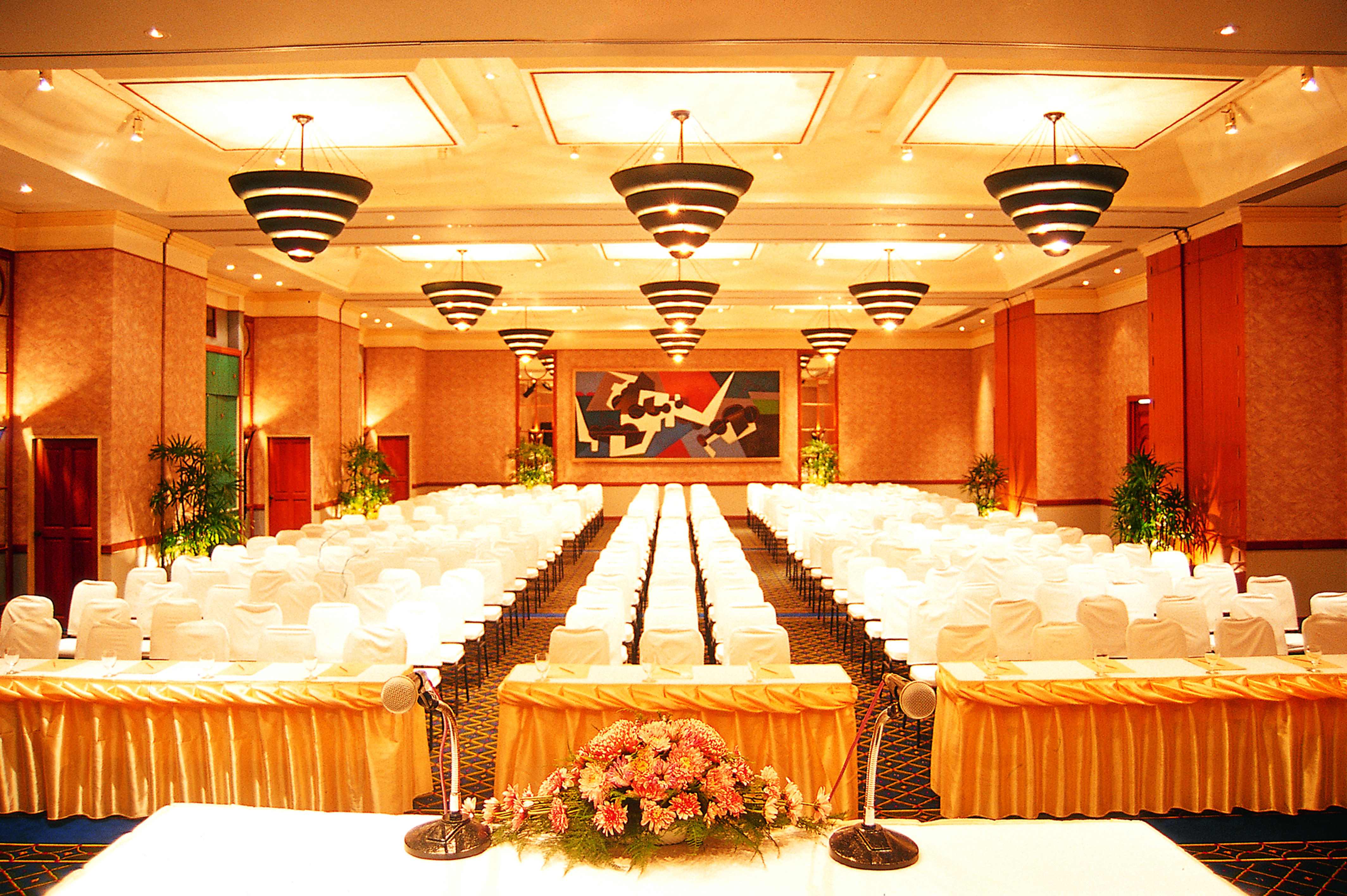 The Royal Paradise & - Sha Extra 4* Patong