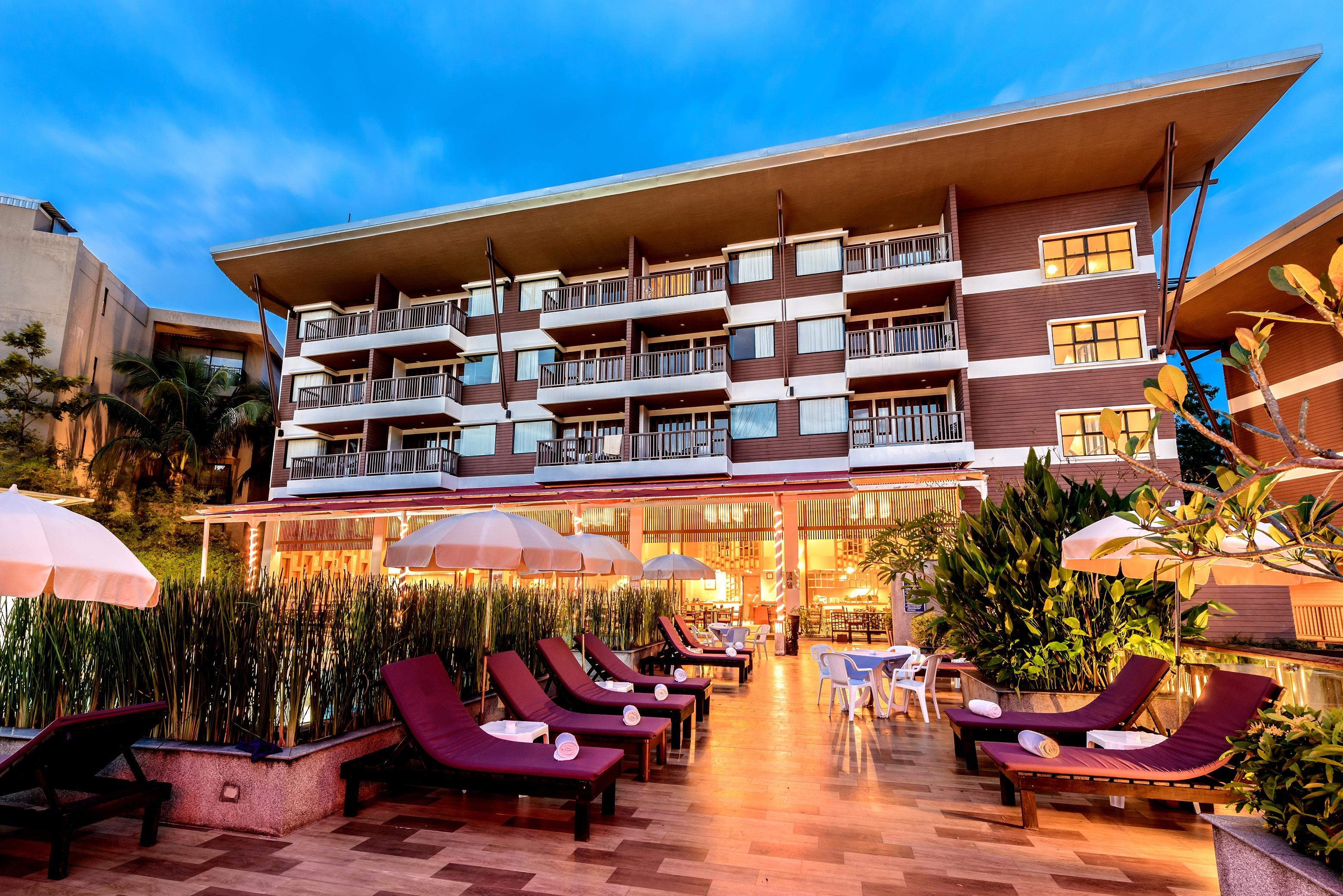 Hotel Peach Blossom & Pool - Sha