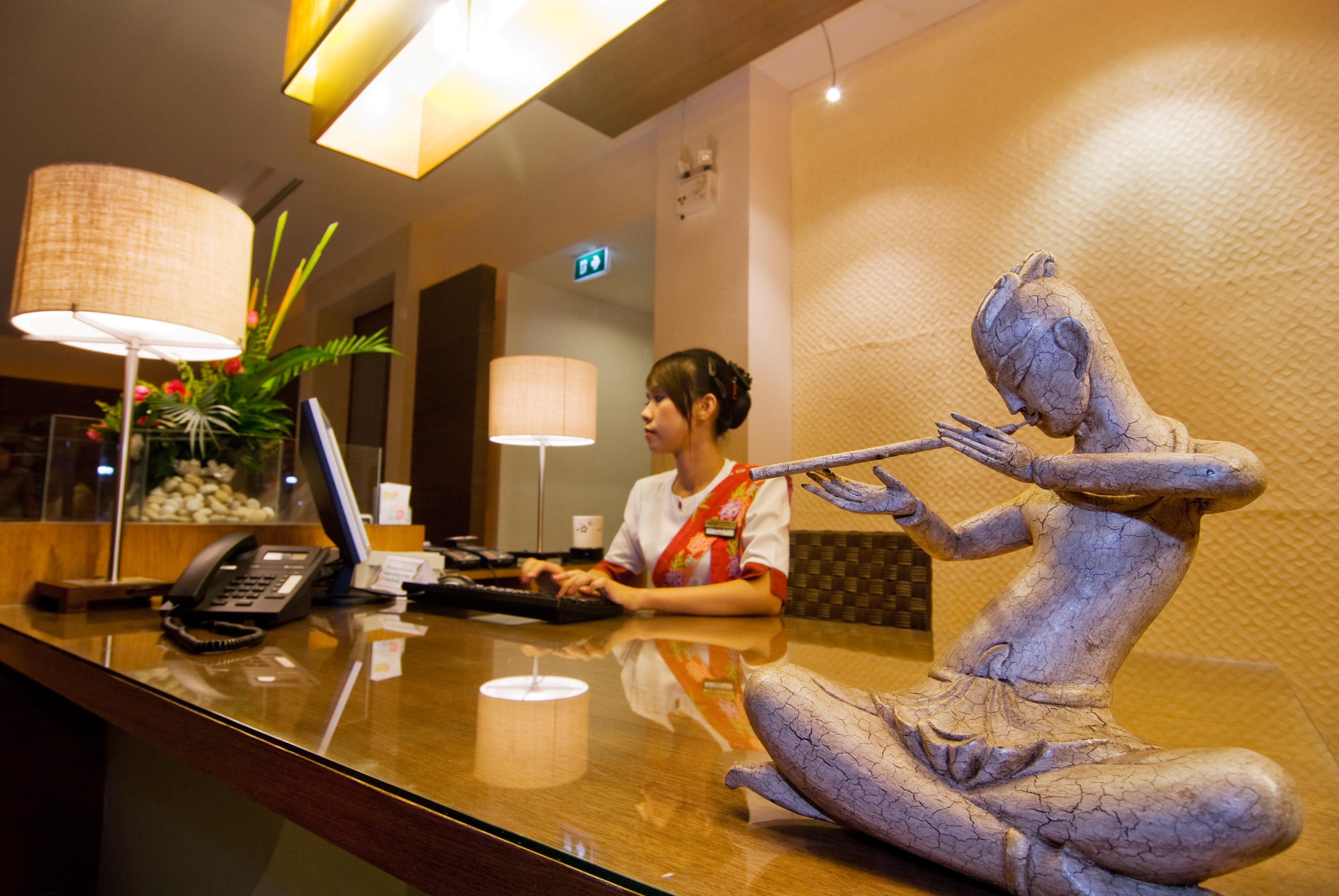 Hotel Peach Blossom & Pool - Sha