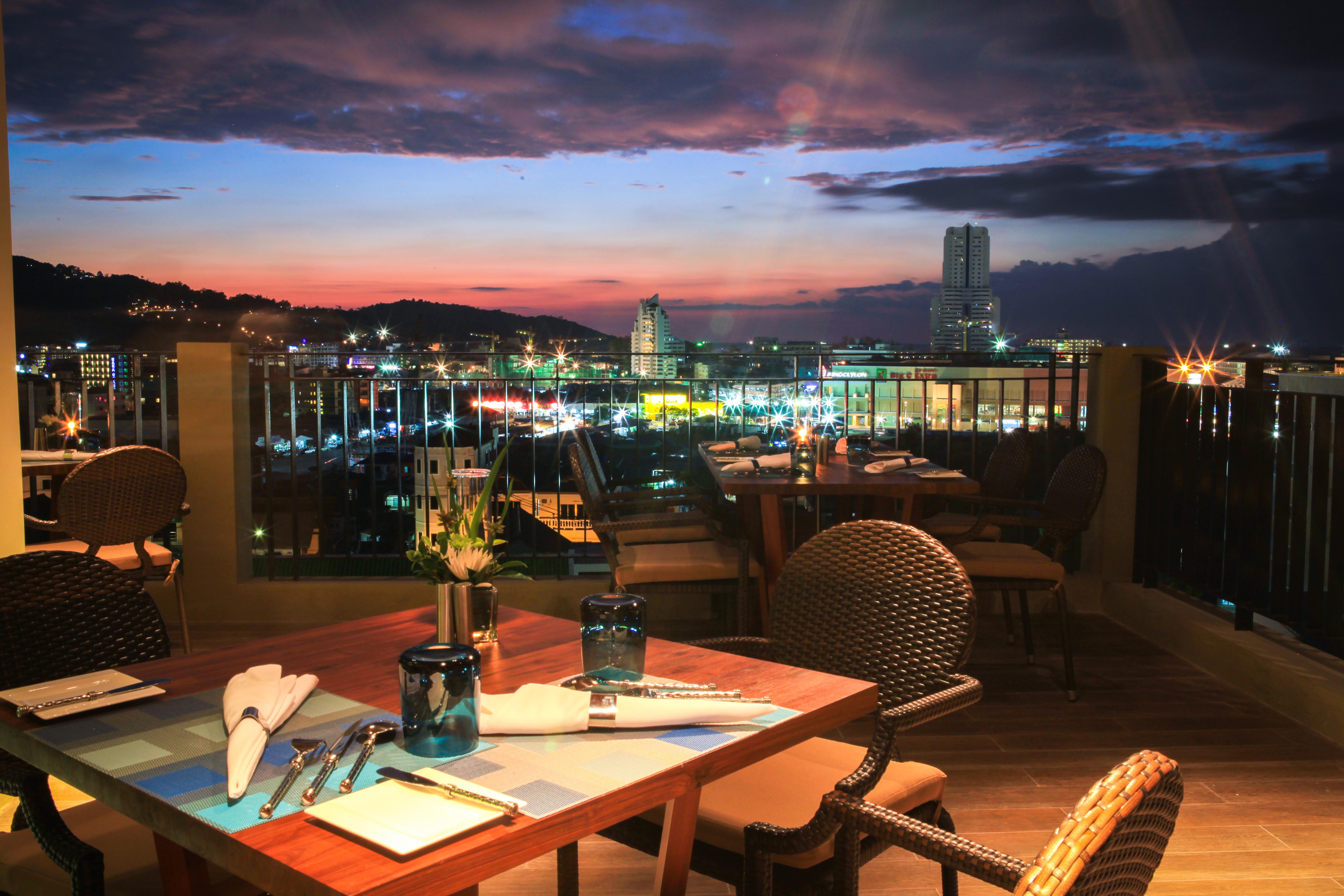 The Senses Pool 4*