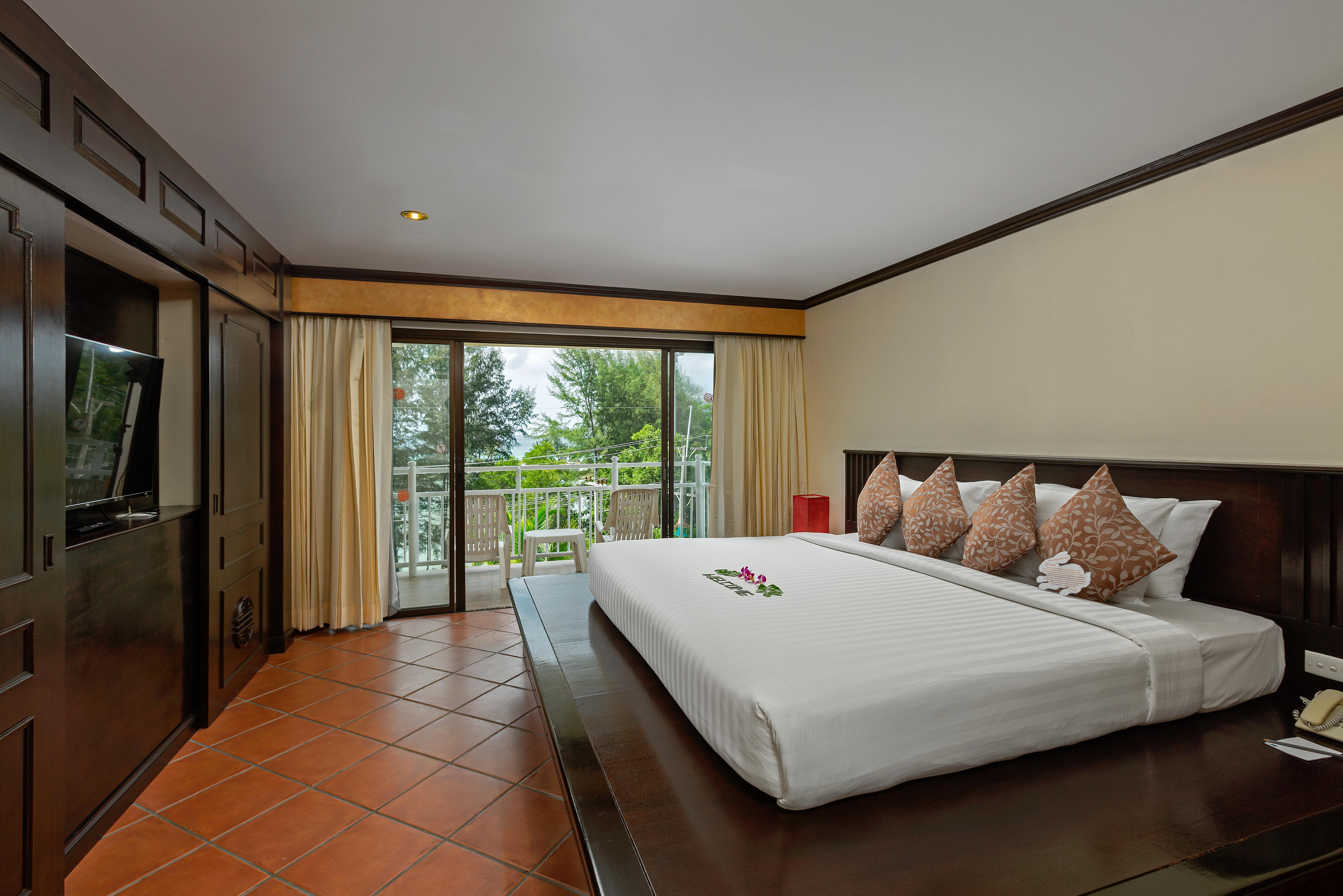 Resort The Front Village - Sha Karon