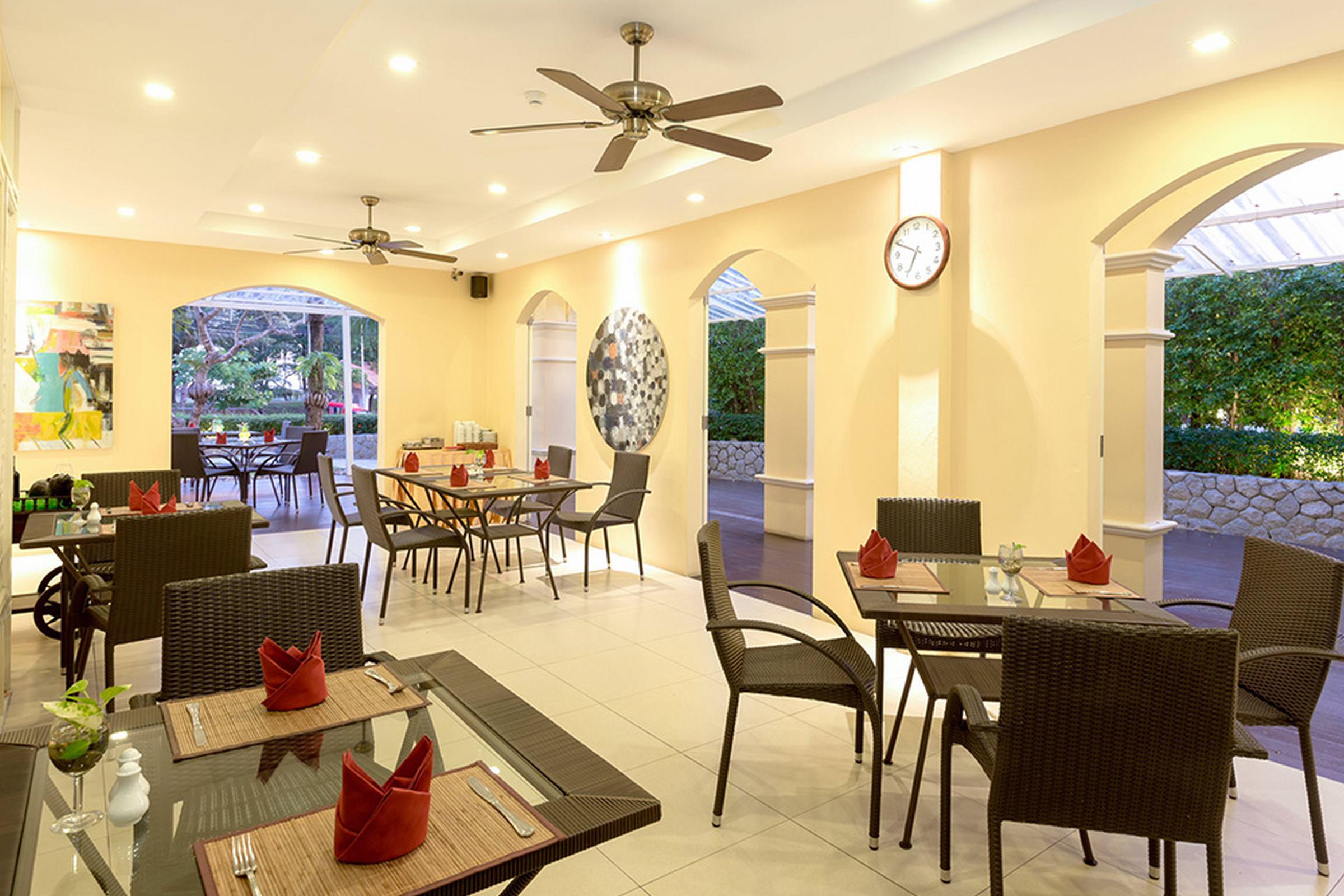 Resort The Front Village - Sha 4*