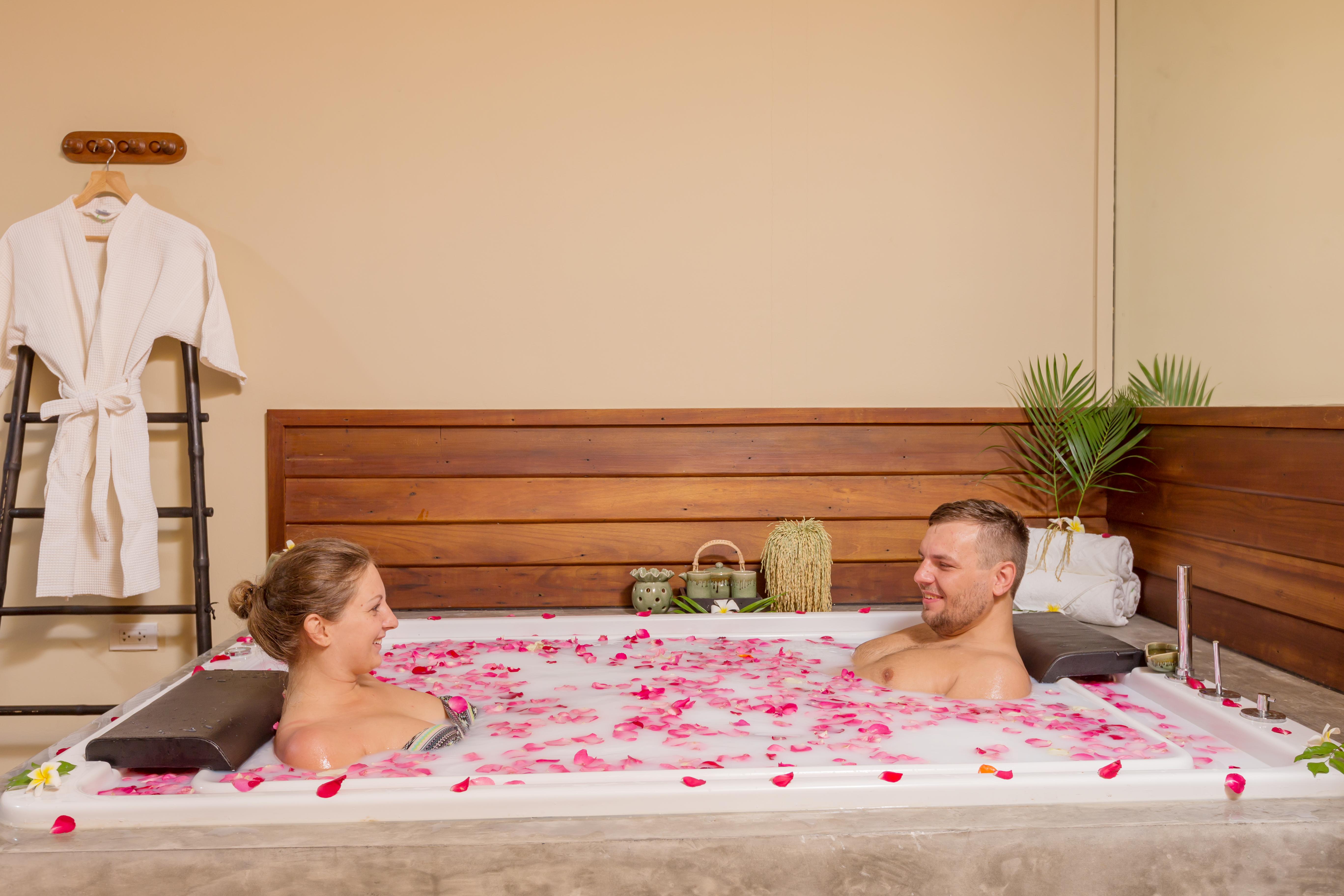 Hotel Naina & - Sha Extra 4*