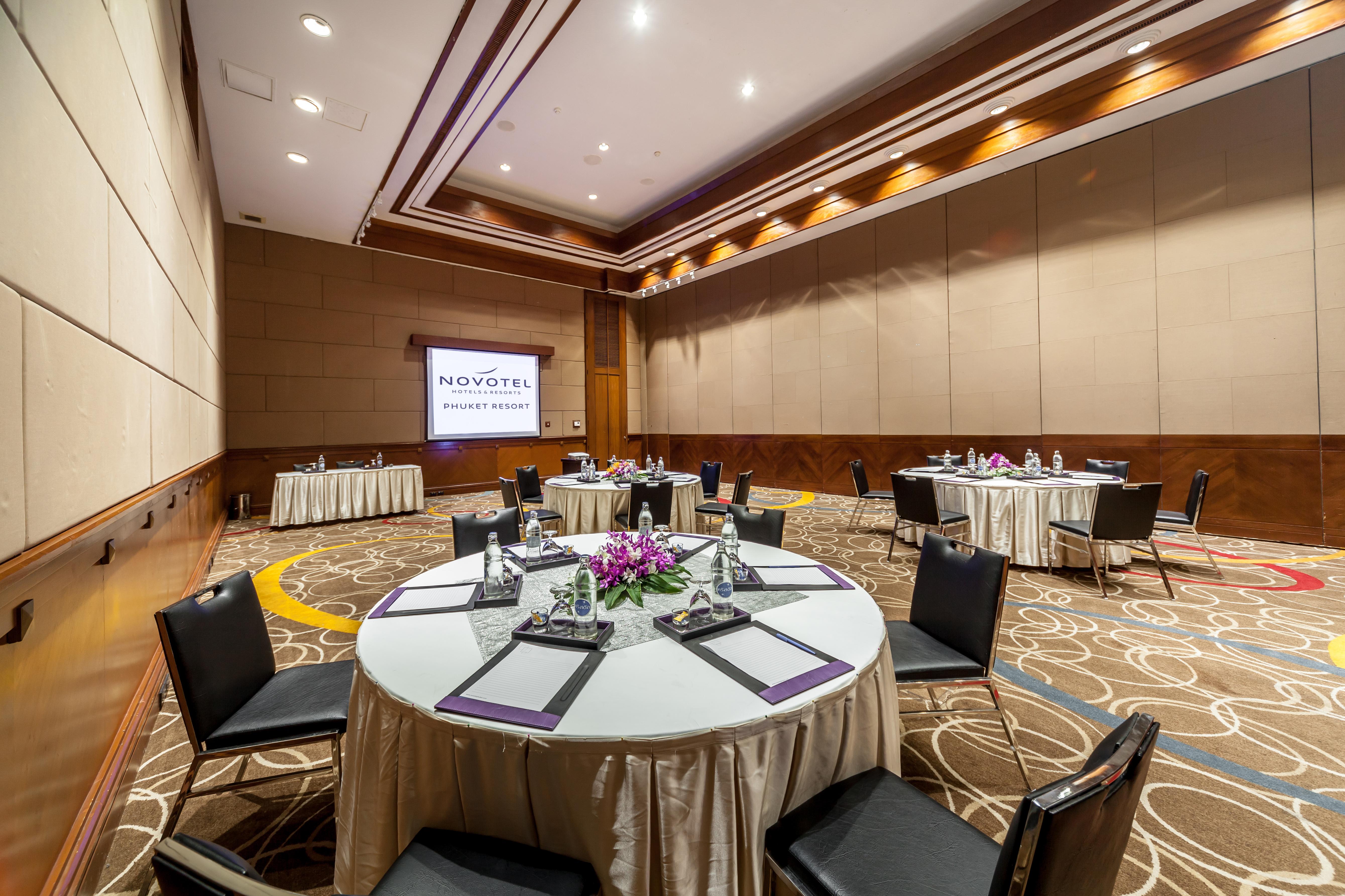 Novotel Phuket Hotel