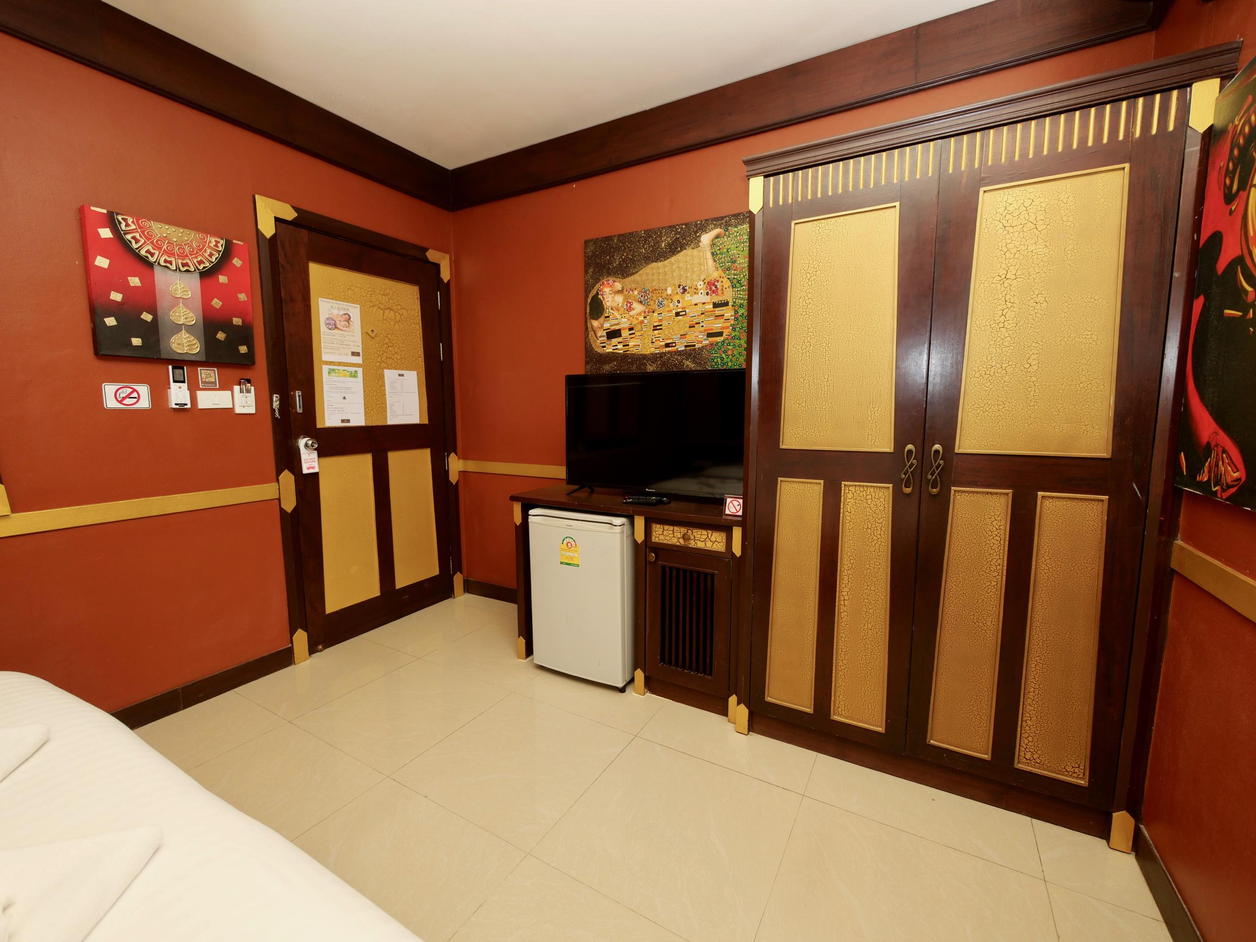 99 3* Patong