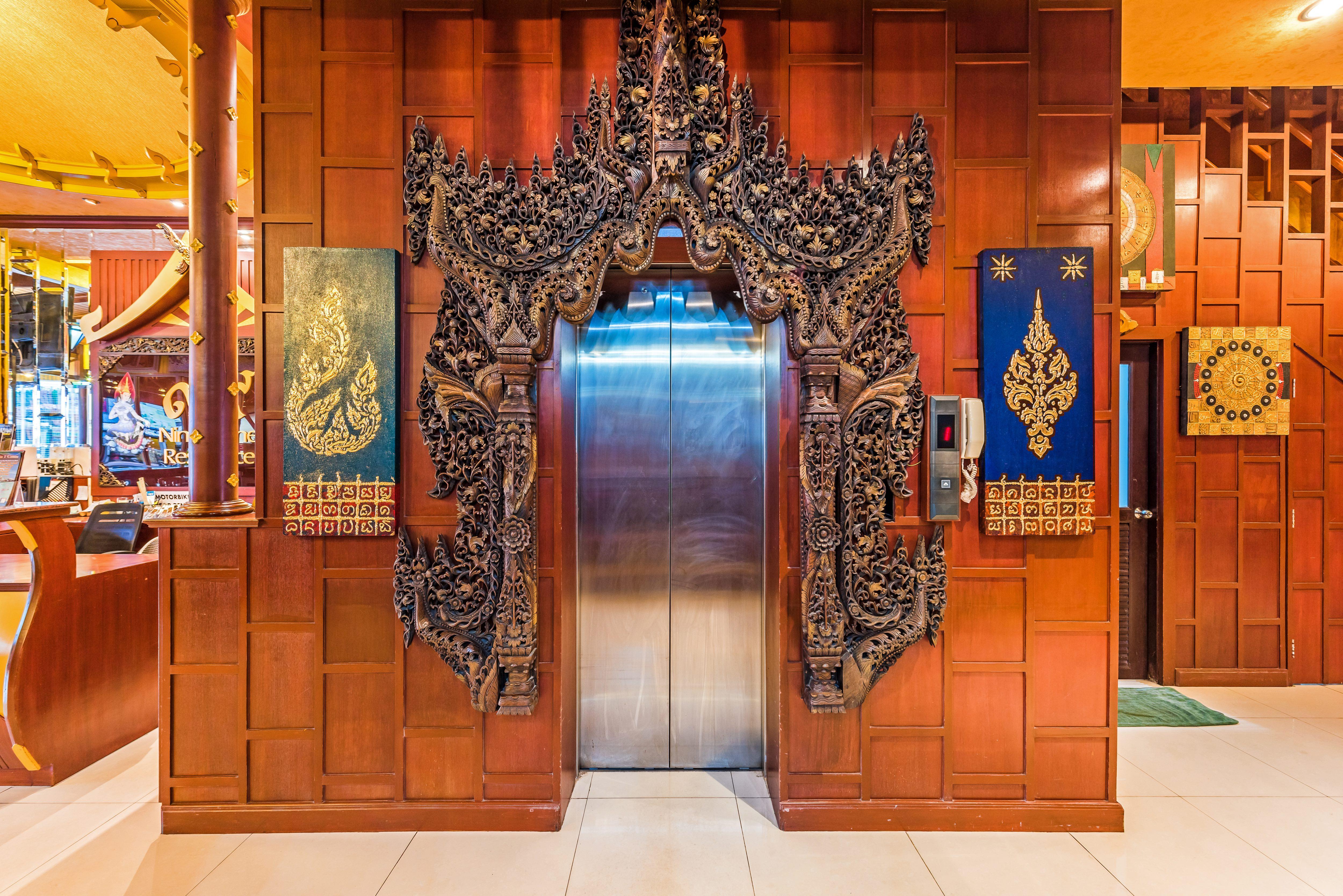 Hotel 99 3*