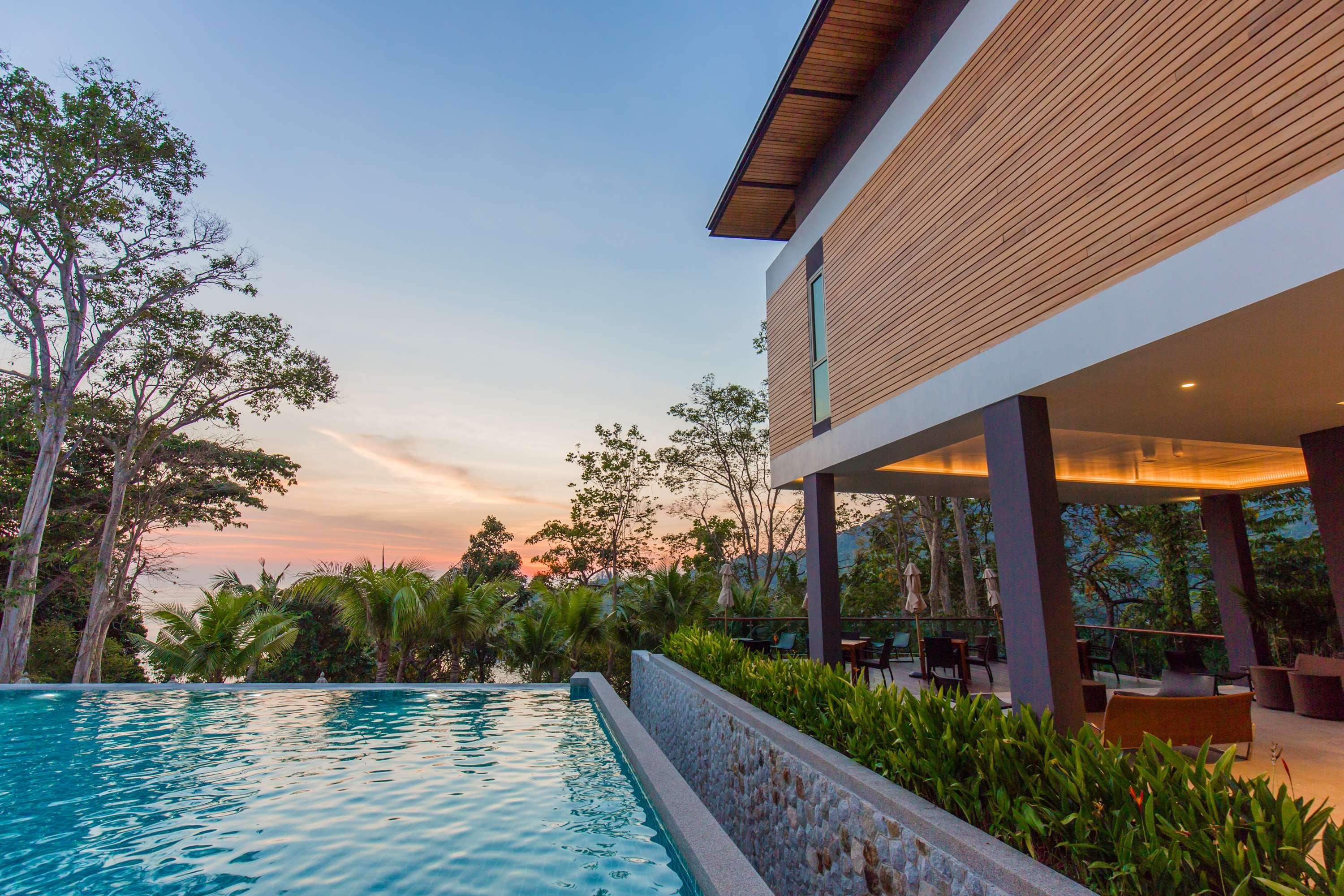 Wyndham Grand Phuket Kalim Bay Resort Patong