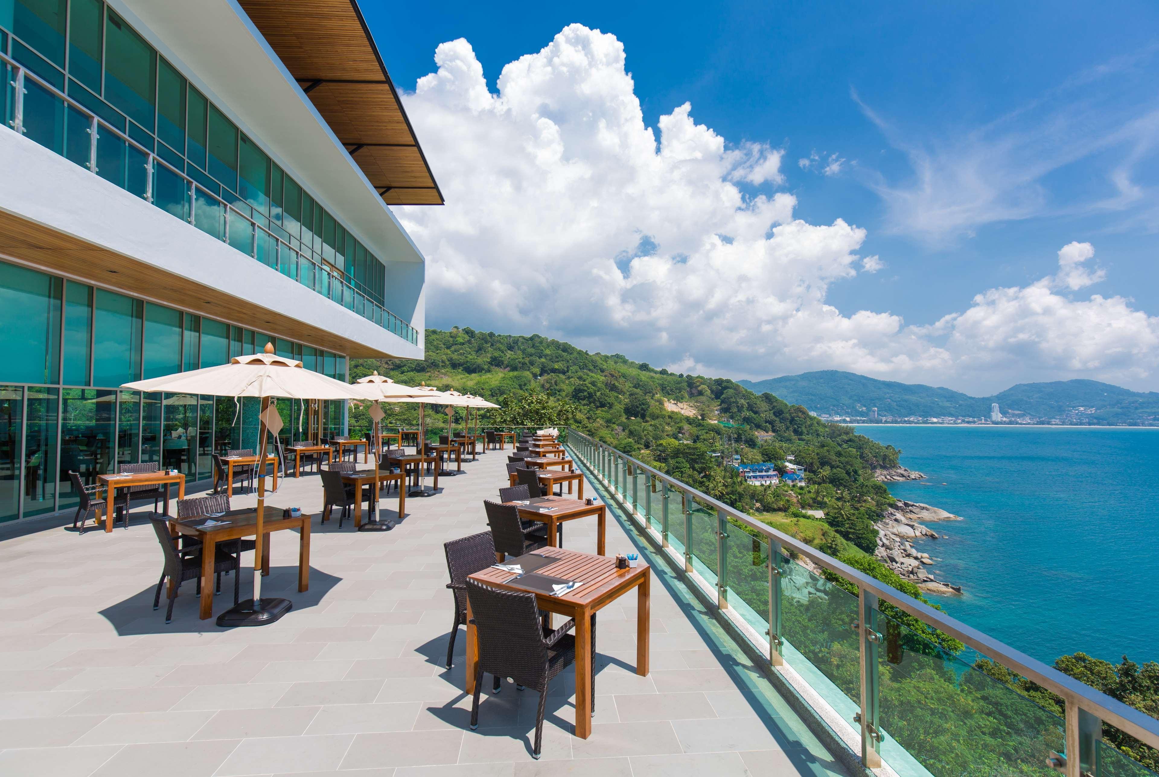 Wyndham Grand Phuket Kalim Bay Resort 5*