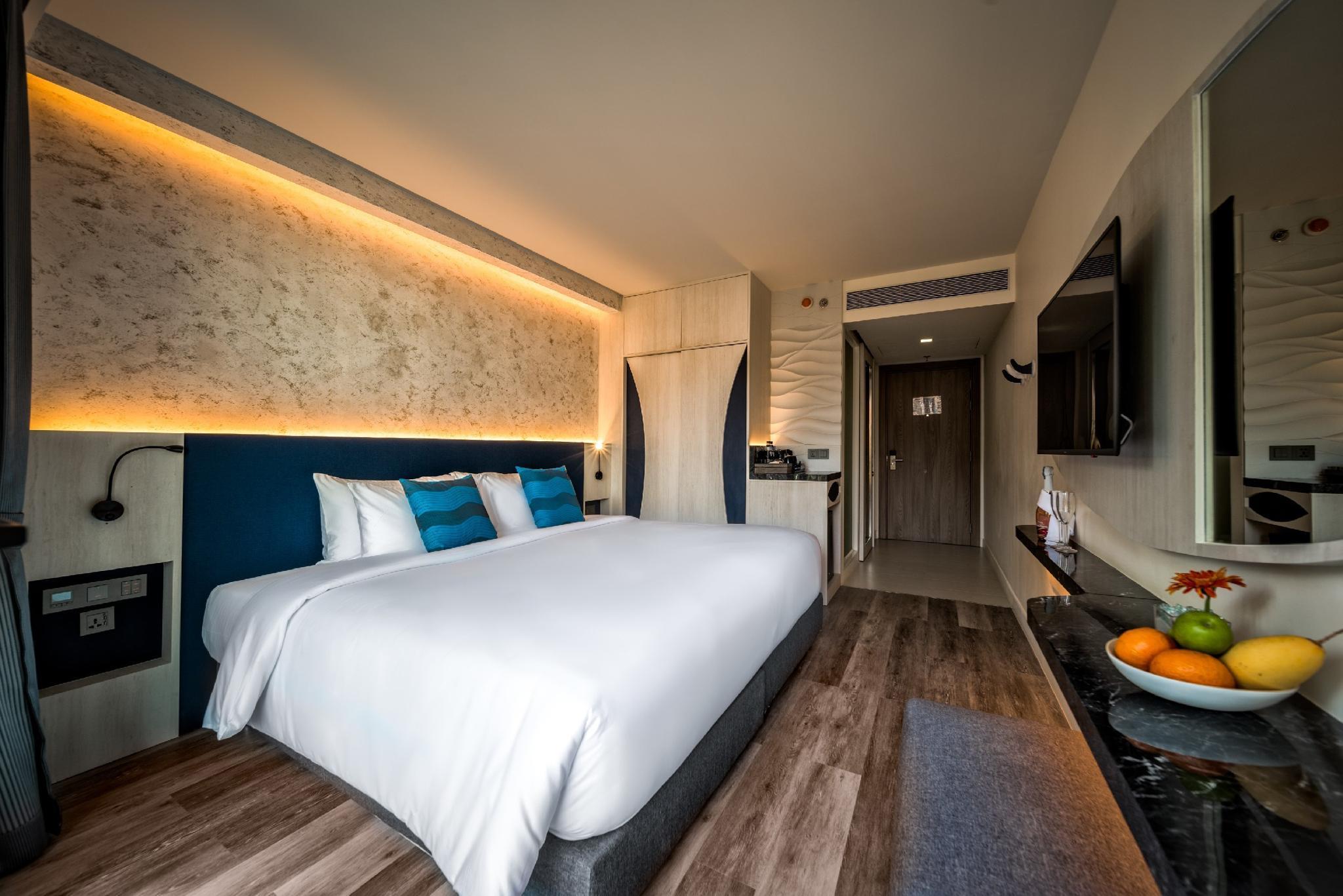 Clover Phuket - Sha