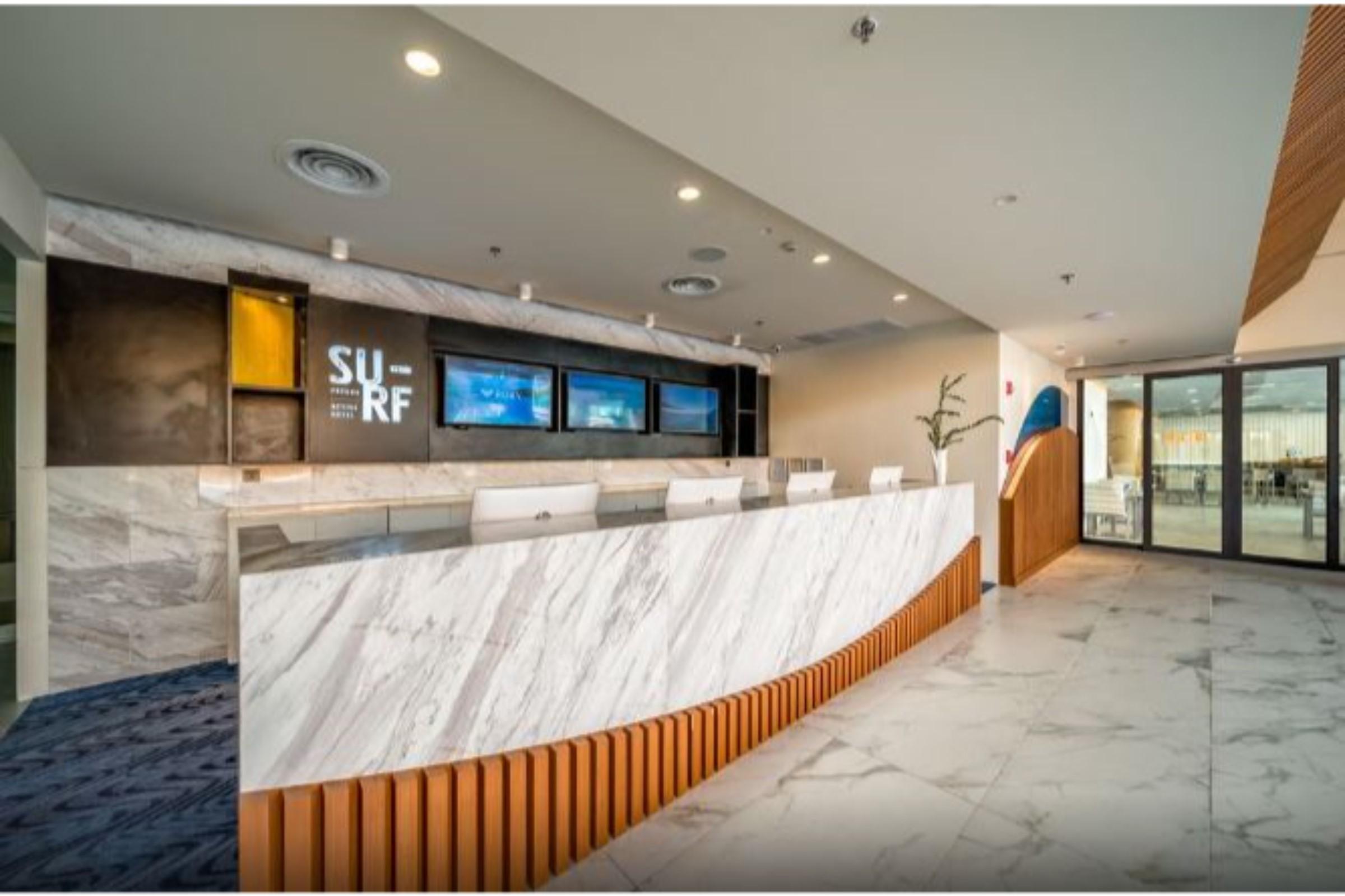 Hotel Clover Phuket - Sha