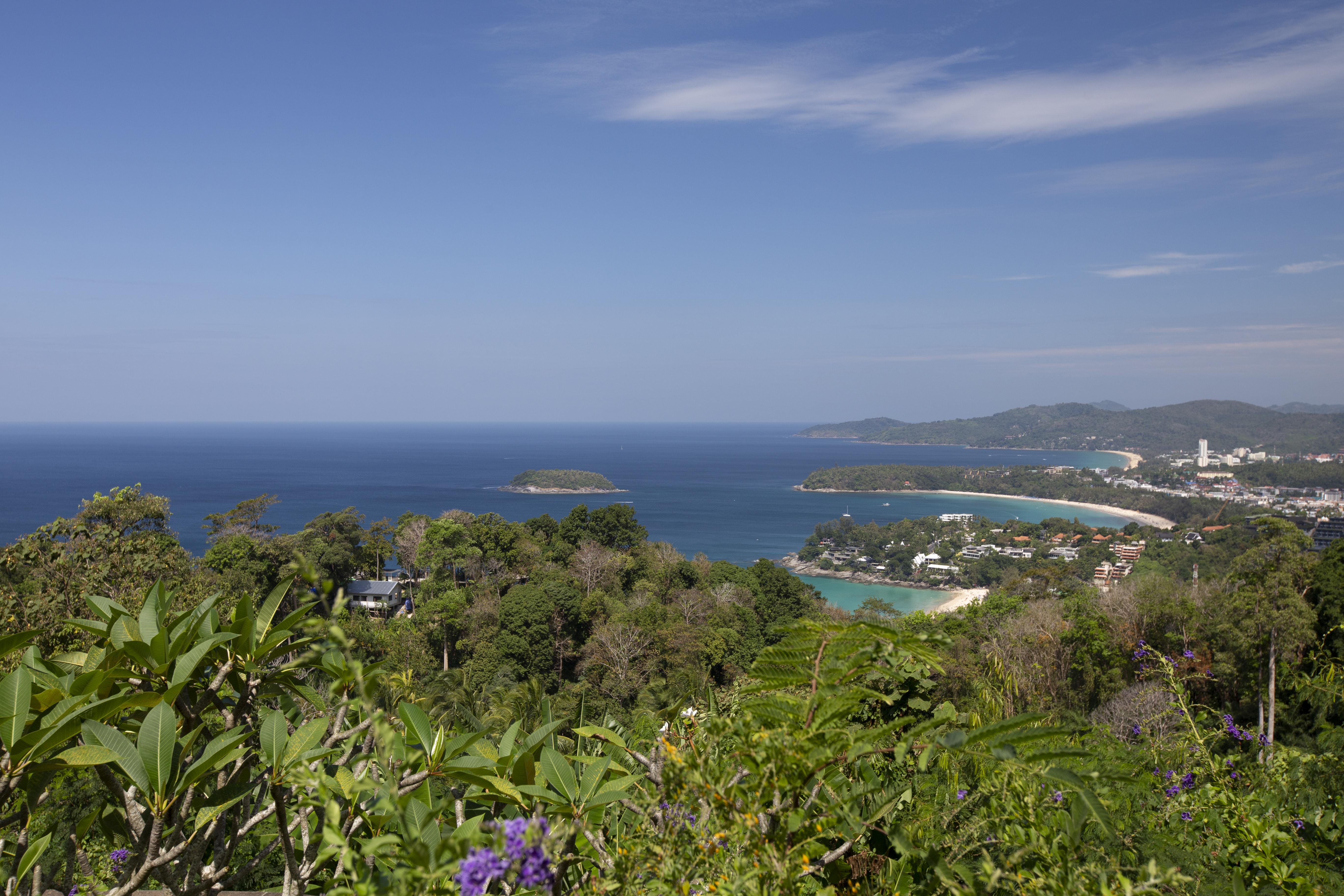 Ozo Phuket 4*
