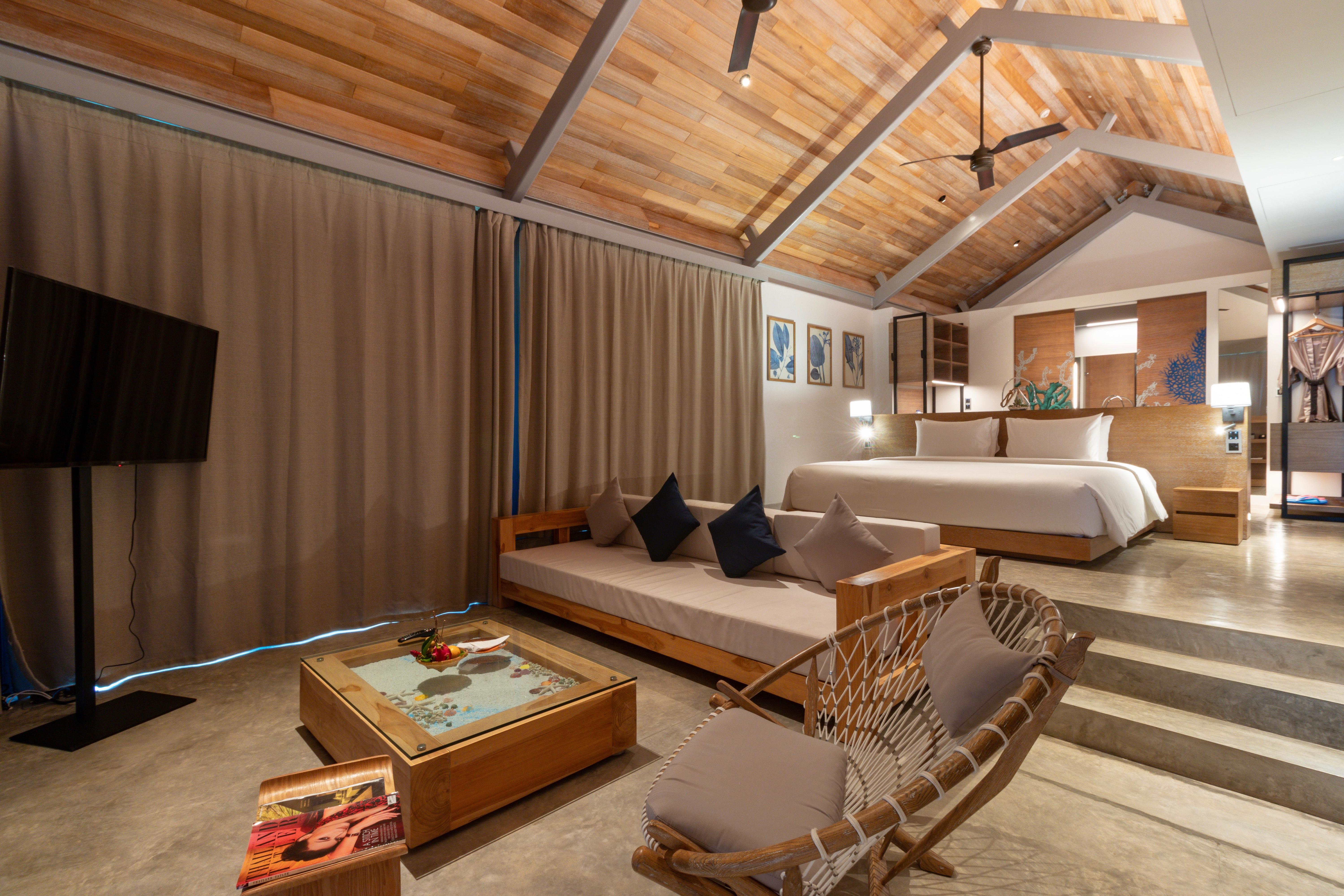 Island Escape Burasari Phuket