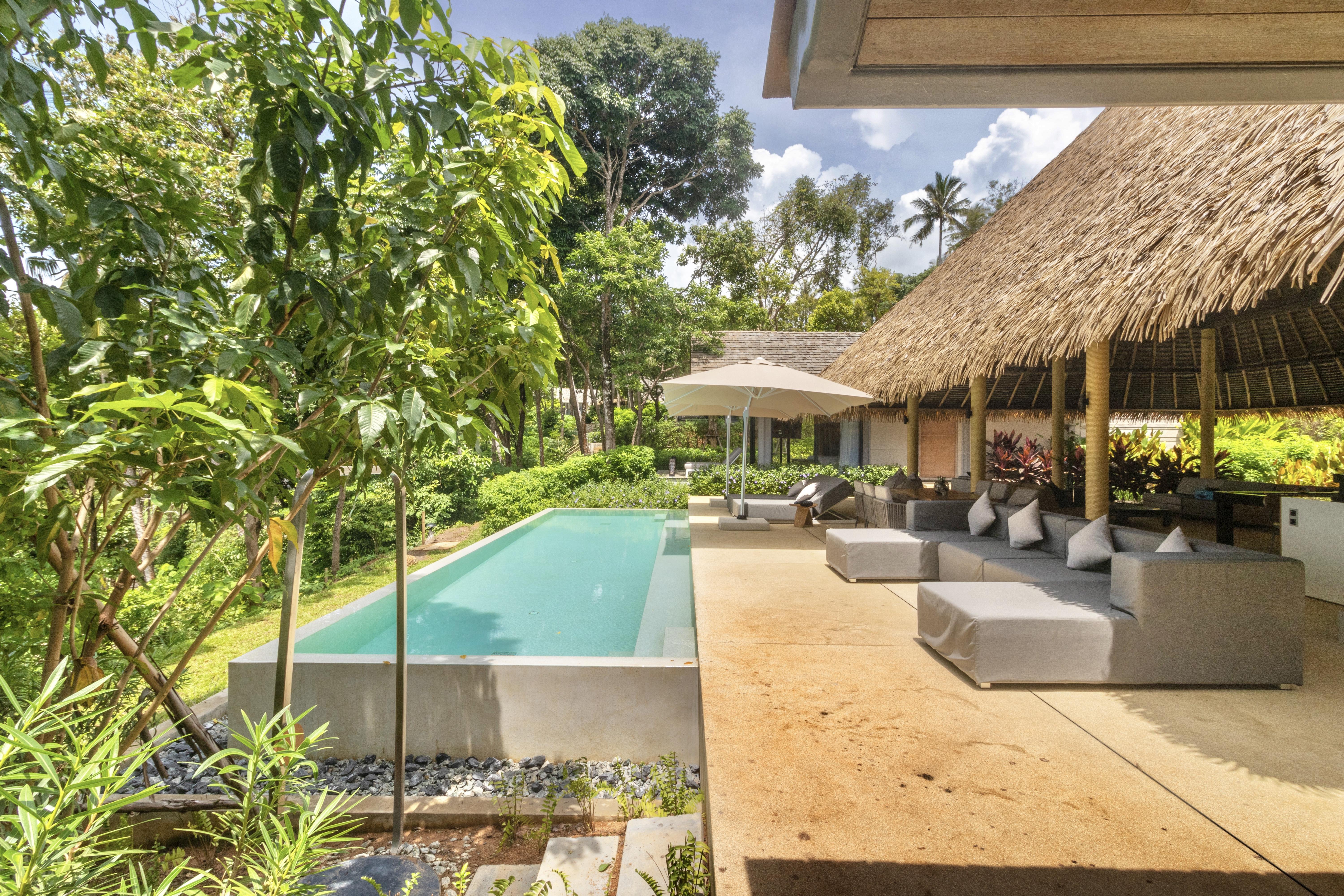 Resort Island Escape Burasari