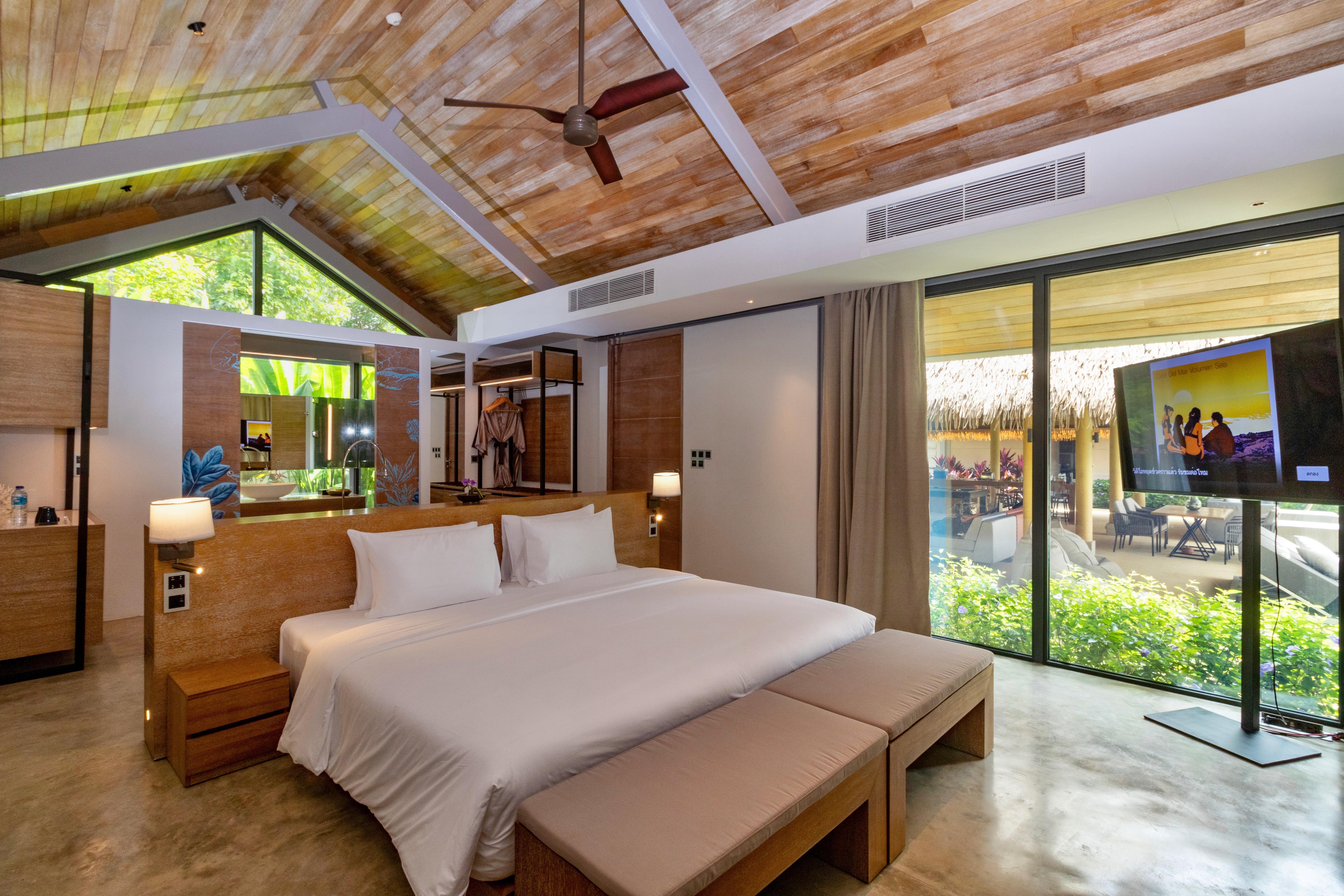 Island Escape Burasari Phuket