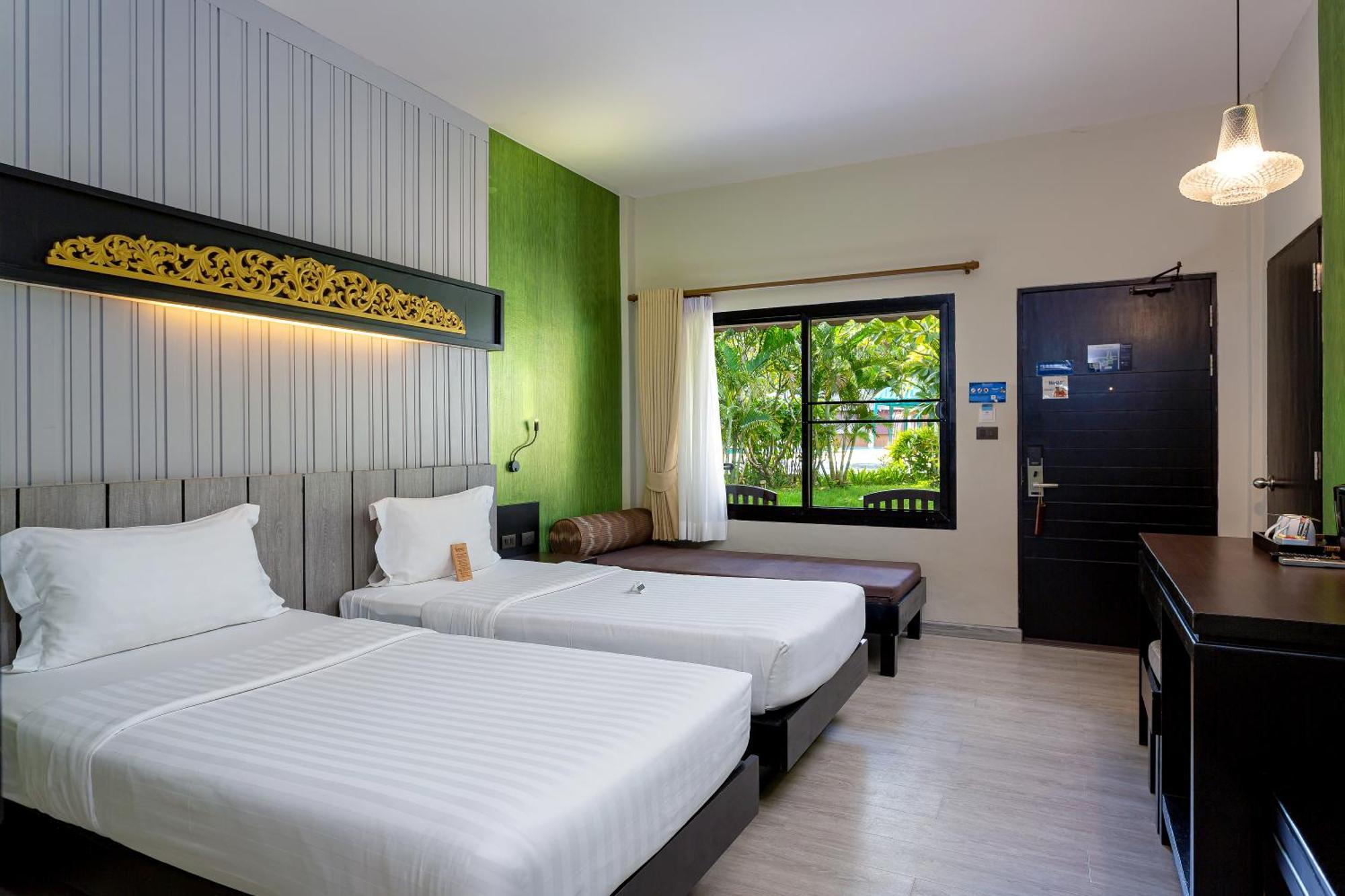 Resort Deevana &