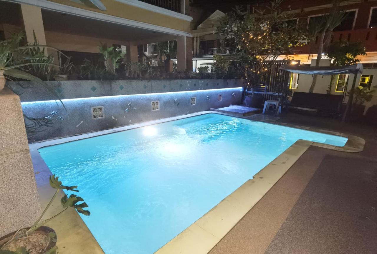 Hotel Lily 百合假日 Patong