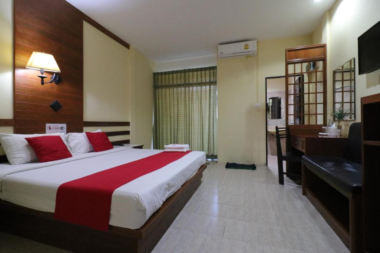 Hotel Baan Nat The Village