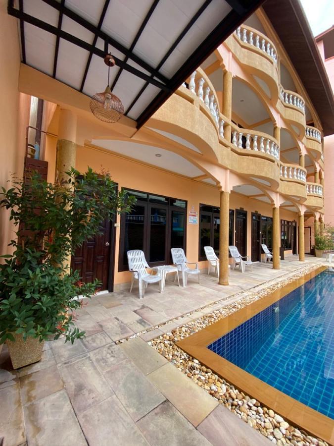 Baan Sudarat Phuket