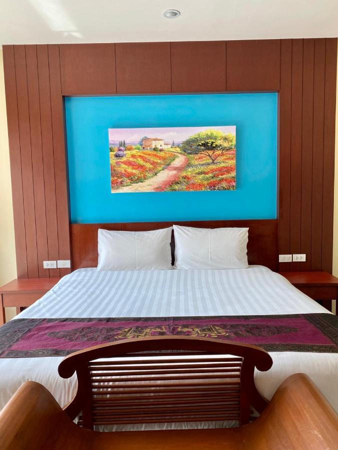 Baan Sudarat Phuket