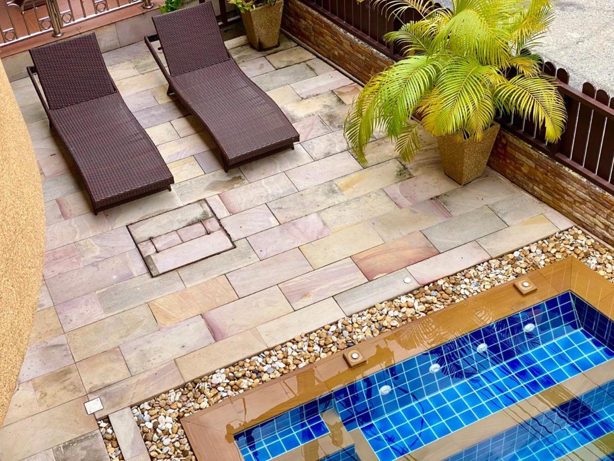 Baan Sudarat Phuket