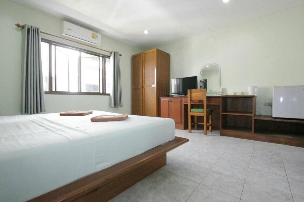 Island Guest house Karon