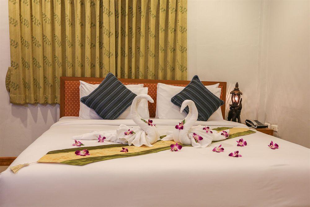 Hip Yaya Residences Hotel 2*