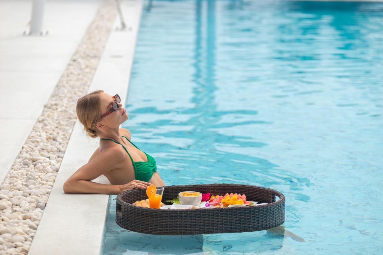 Villa Indulge In Your Dream Getaway At Gemini 6 Bedrooms, Private Beach, And Yamu Pier Sea Views