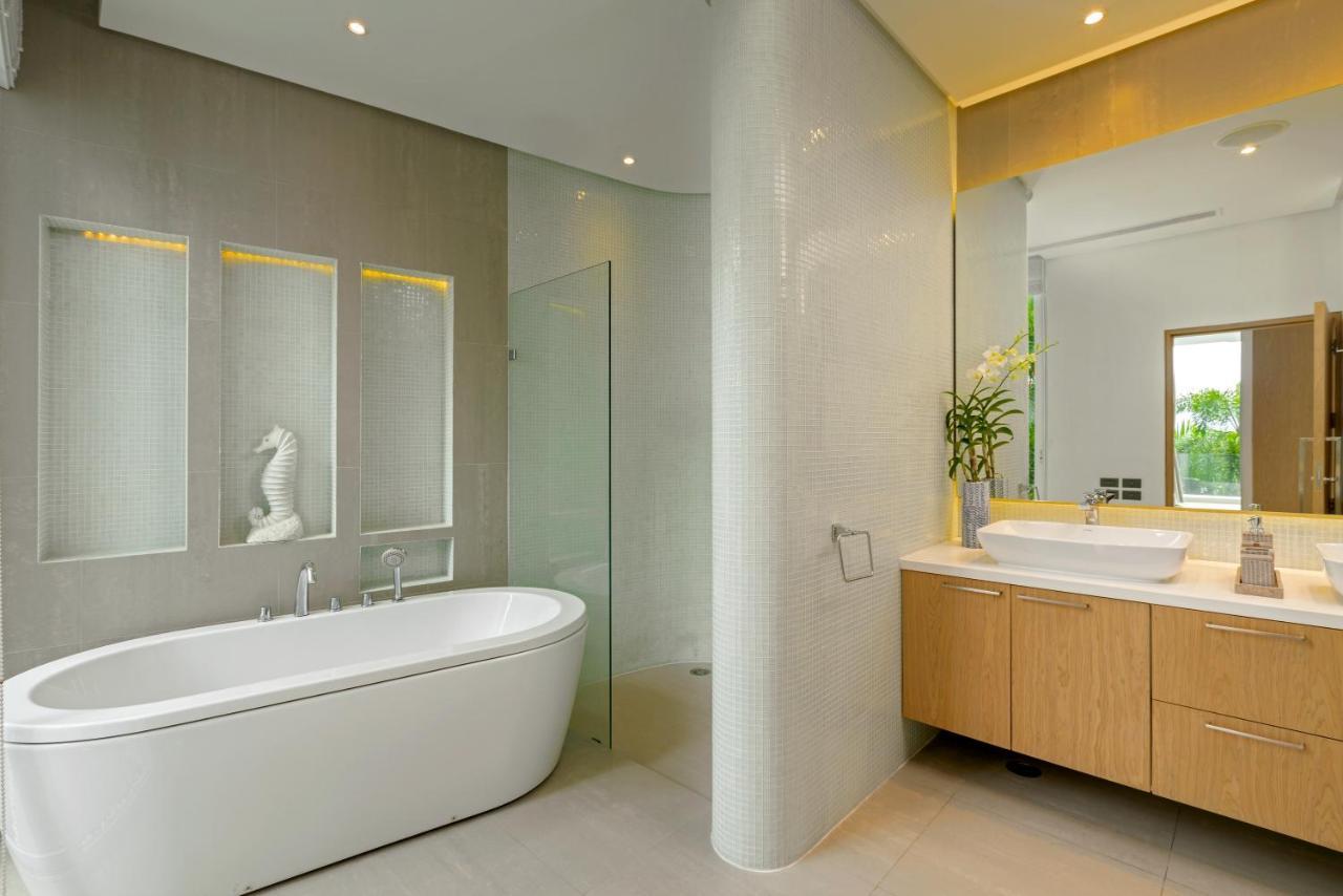 Villa Indulge In Your Dream Getaway At Gemini 6 Bedrooms, Private Beach, And Yamu Pier Sea Views *