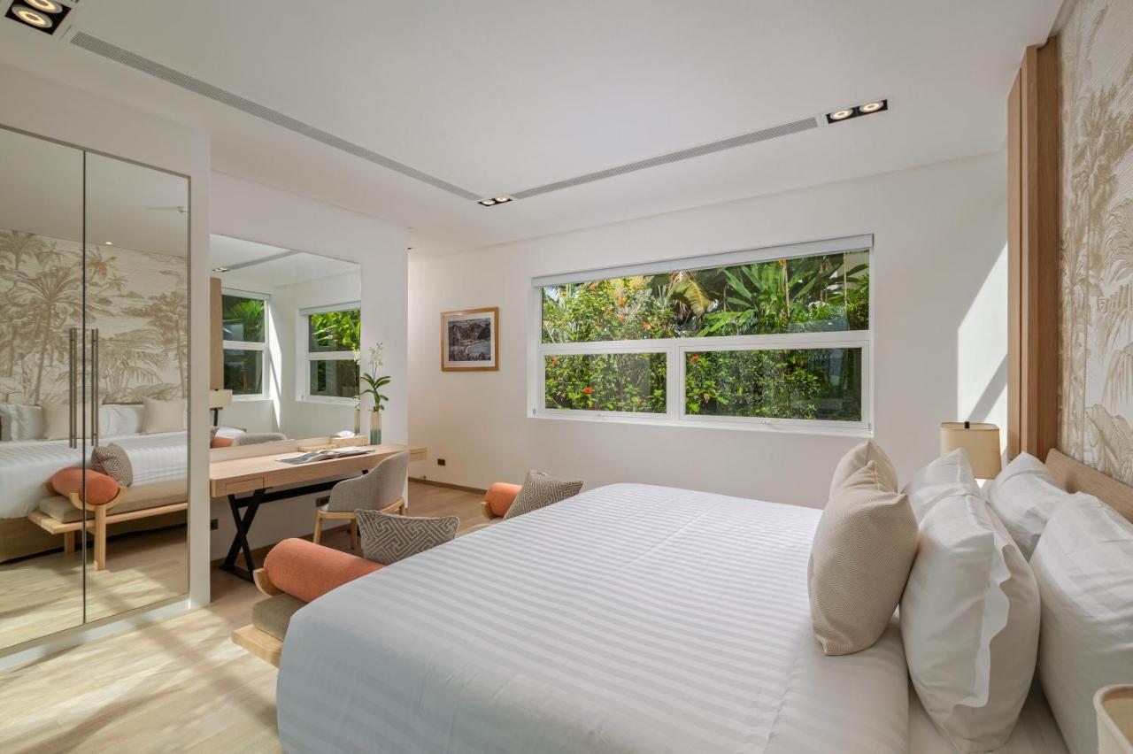 Indulge In Your Dream Getaway At Gemini 6 Bedrooms, Private Beach, And Yamu Pier Sea Views Villa *